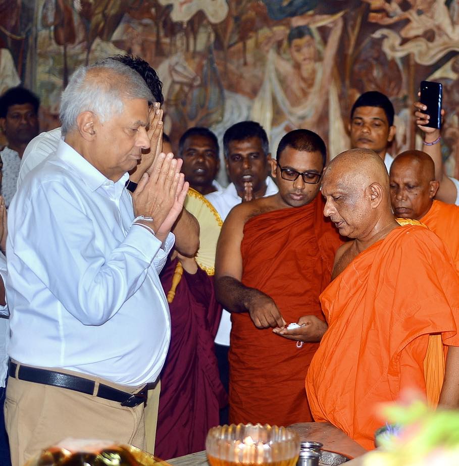 රනිල් දිනවන්න යන්නේ සජිත් නොවයි - නාමල් 