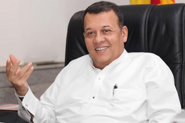 මහින්ද සමරසිංහ හය මසකට පෙර ඇමෙරිකාවෙන්  ඉල්ලා අස් වෙයි..!