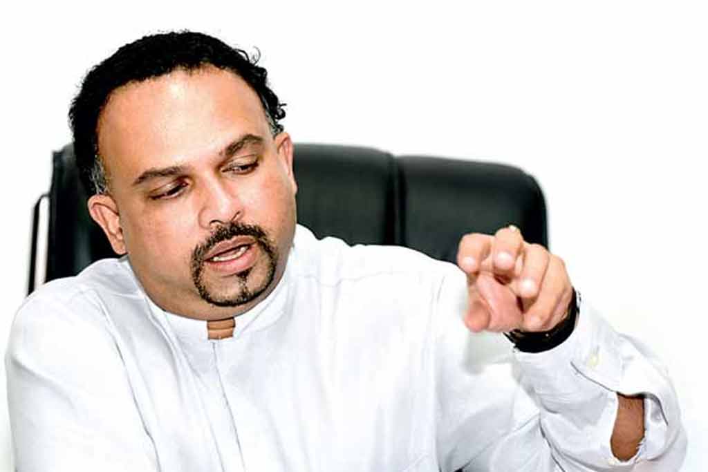මනුෂ්‍යත්වයෙන් ලොව දකින හදවතක් ඇති තරුණ පරපුරක්..!