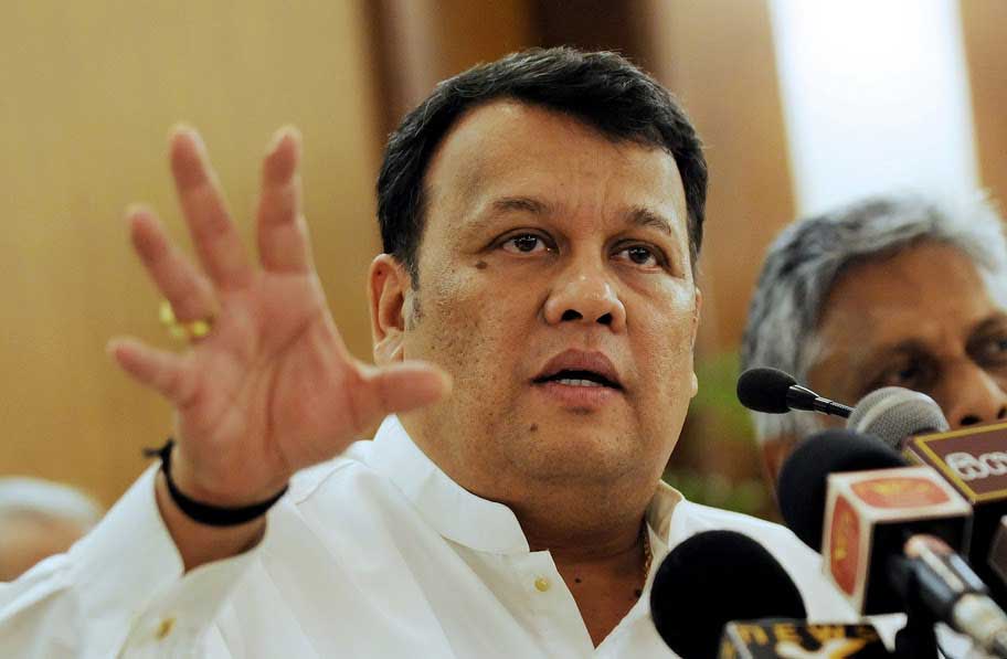 රාජ්‍ය තාන්ත්‍රිකයකු වන මහින්ද සමරසිංහ අනාගත ශ්‍රී ලංකාවේ ජනාධිපති වීමට ඉඩ තිබේ..!