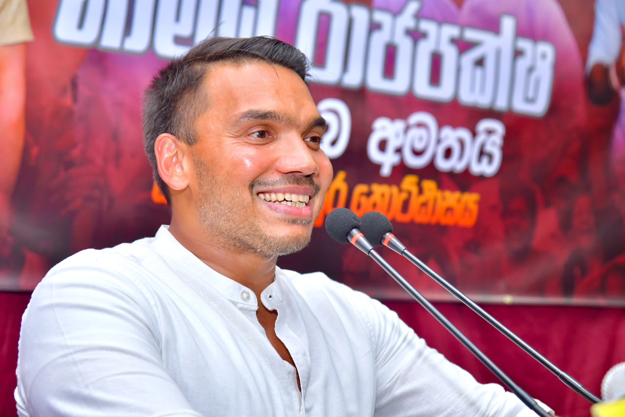 අධිකරණ ඇමතිවරයා බන්ධනාගාර සිද්ධිය දකින්නේ Social Media හරහා..!